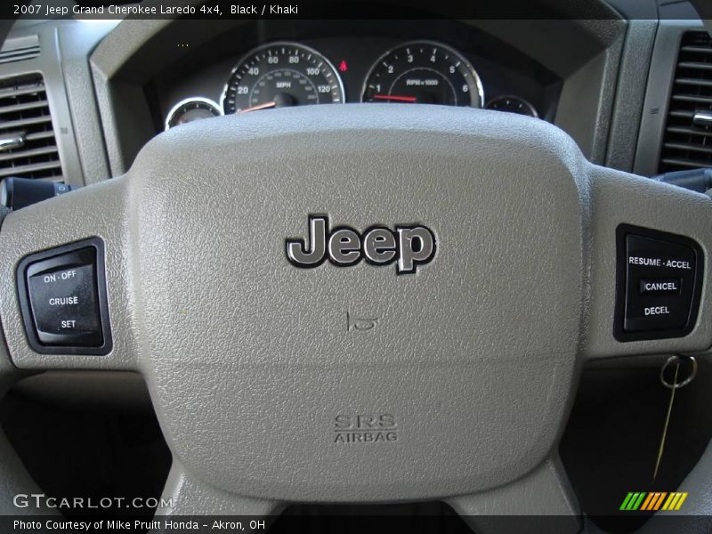 Black / Khaki 2007 Jeep Grand Cherokee Laredo 4x4