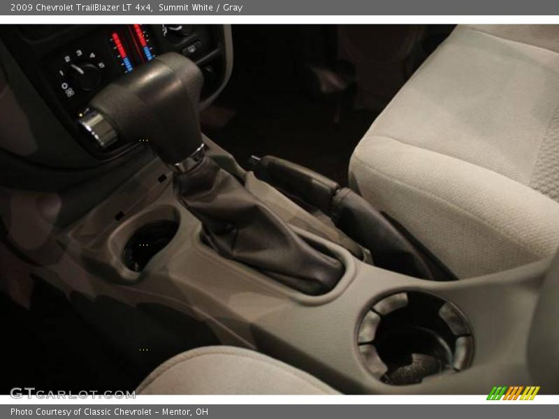 Summit White / Gray 2009 Chevrolet TrailBlazer LT 4x4