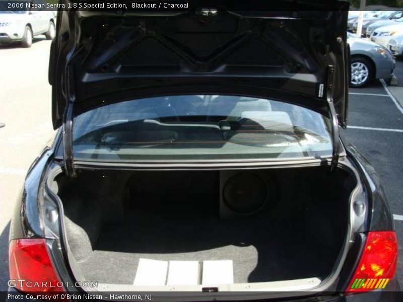 Blackout / Charcoal 2006 Nissan Sentra 1.8 S Special Edition