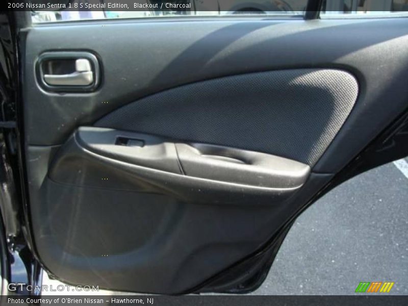 Blackout / Charcoal 2006 Nissan Sentra 1.8 S Special Edition