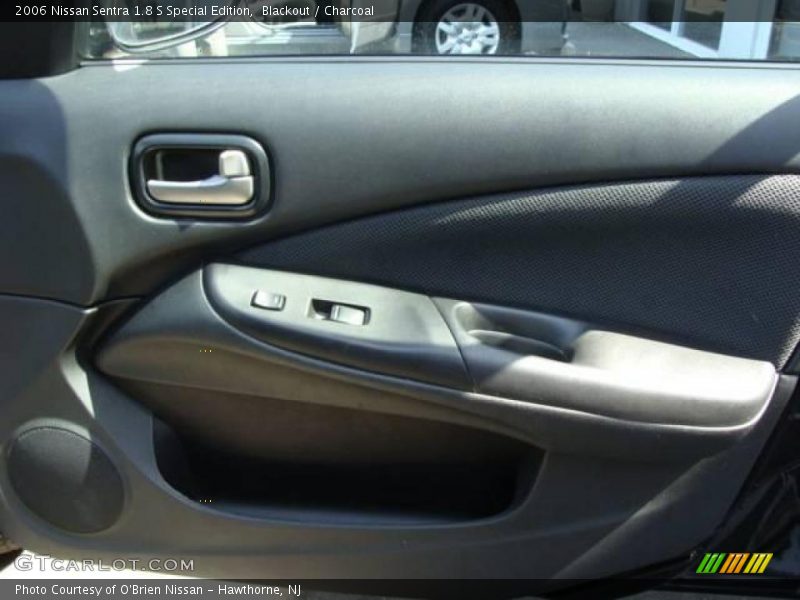 Blackout / Charcoal 2006 Nissan Sentra 1.8 S Special Edition