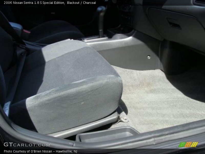 Blackout / Charcoal 2006 Nissan Sentra 1.8 S Special Edition