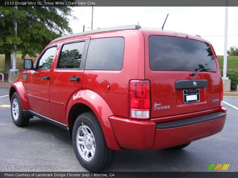 Stone White / Dark Slate Gray 2010 Dodge Nitro SE