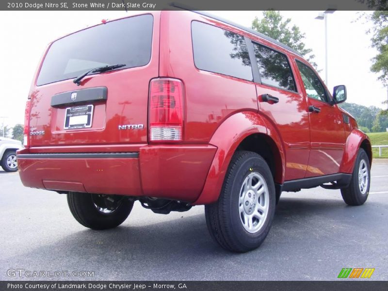 Stone White / Dark Slate Gray 2010 Dodge Nitro SE