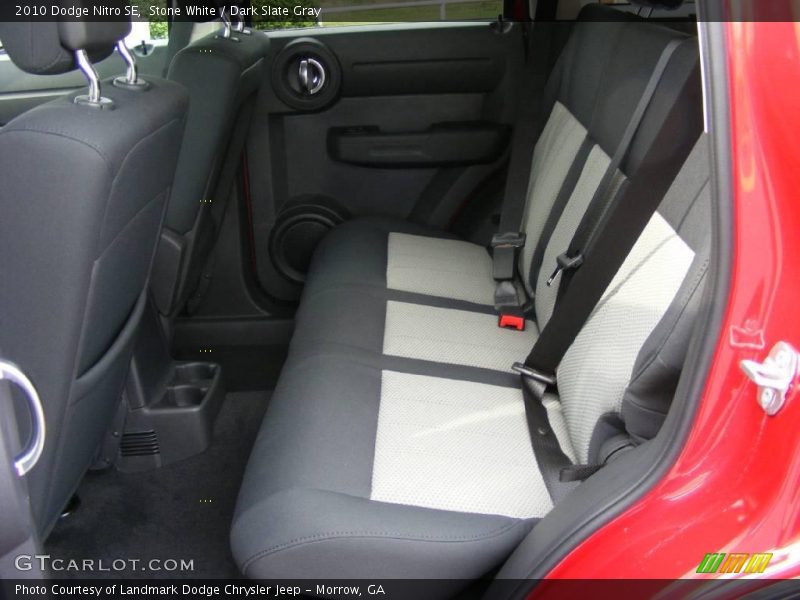 Stone White / Dark Slate Gray 2010 Dodge Nitro SE