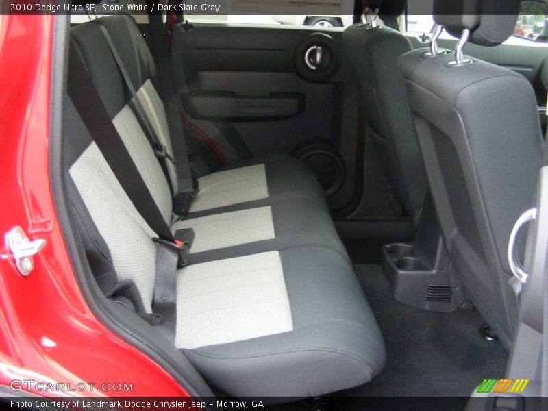 Stone White / Dark Slate Gray 2010 Dodge Nitro SE