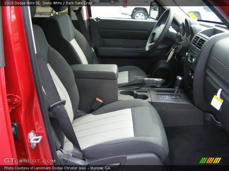 Stone White / Dark Slate Gray 2010 Dodge Nitro SE