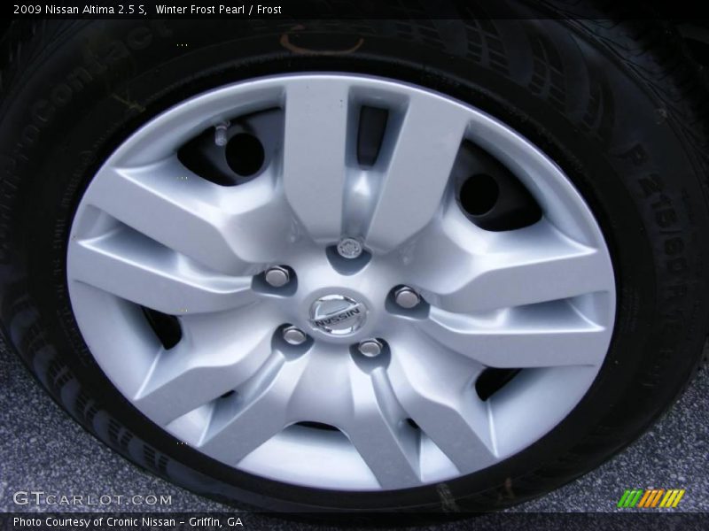 Winter Frost Pearl / Frost 2009 Nissan Altima 2.5 S