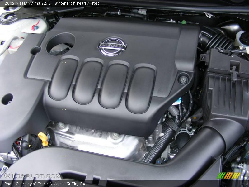 Winter Frost Pearl / Frost 2009 Nissan Altima 2.5 S