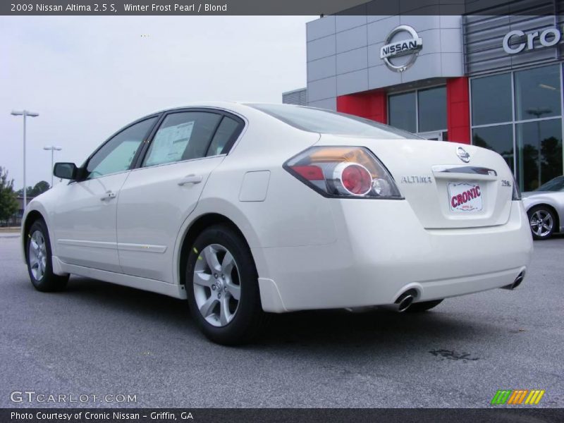 Winter Frost Pearl / Blond 2009 Nissan Altima 2.5 S