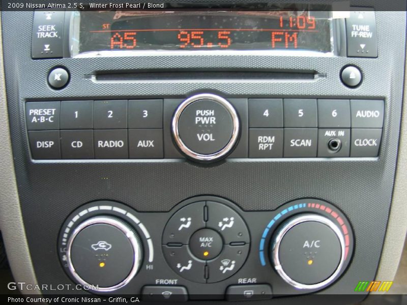 Winter Frost Pearl / Blond 2009 Nissan Altima 2.5 S