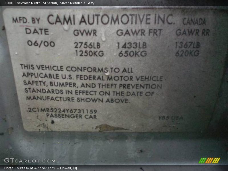 Silver Metallic / Gray 2000 Chevrolet Metro LSi Sedan