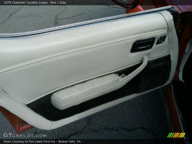 Red / Gray 1978 Chevrolet Corvette Coupe