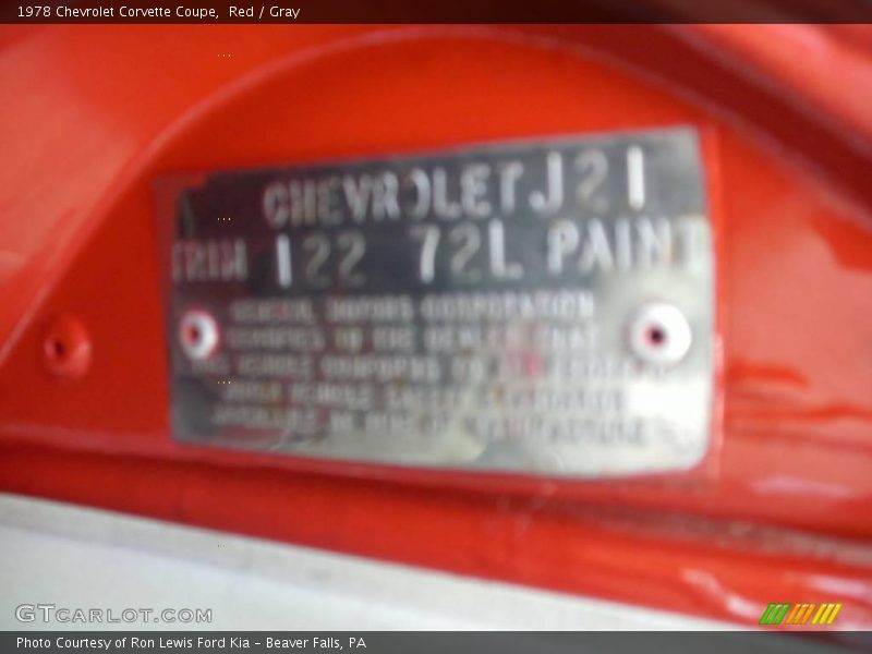 Red / Gray 1978 Chevrolet Corvette Coupe