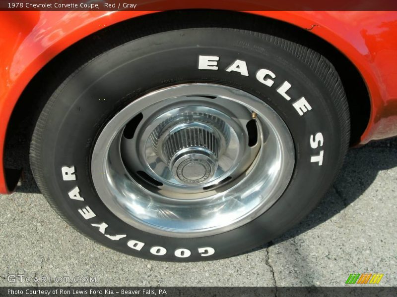 Red / Gray 1978 Chevrolet Corvette Coupe