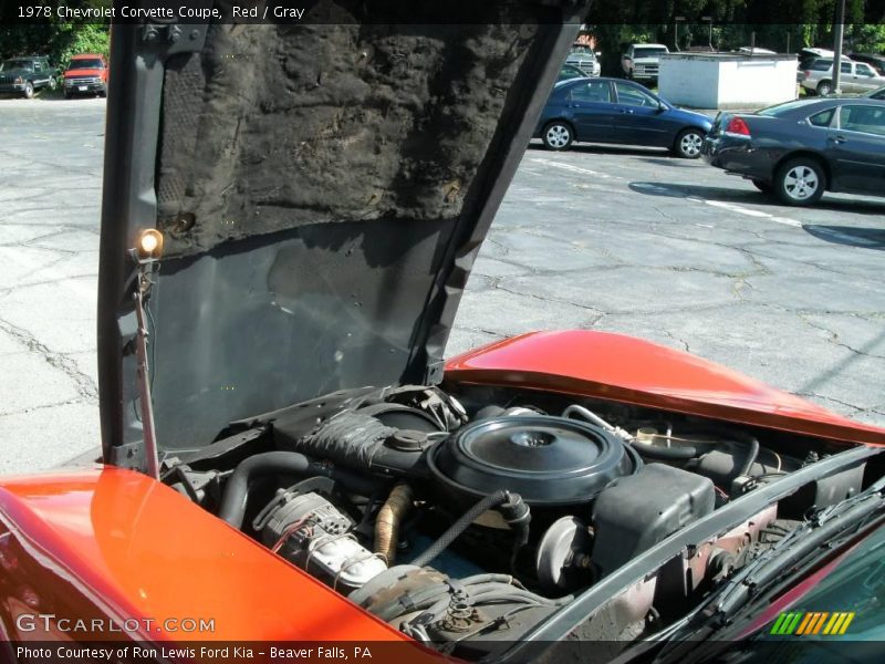 Red / Gray 1978 Chevrolet Corvette Coupe