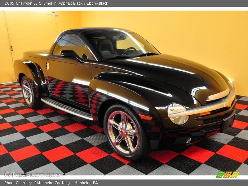 Smokin' Asphalt Black / Ebony Black 2005 Chevrolet SSR