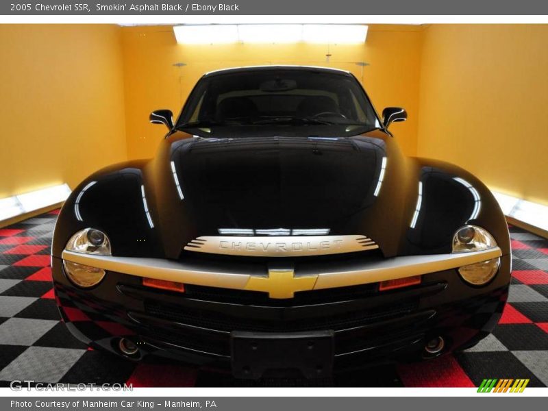 Smokin' Asphalt Black / Ebony Black 2005 Chevrolet SSR