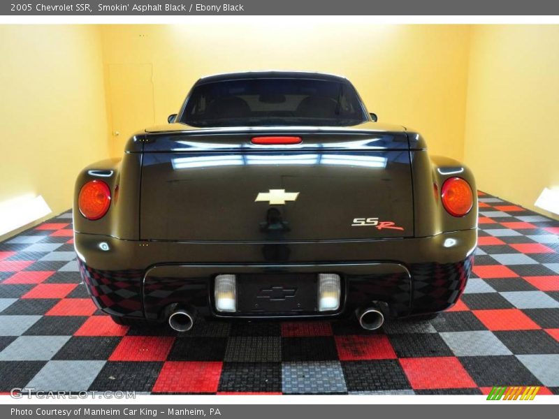 Smokin' Asphalt Black / Ebony Black 2005 Chevrolet SSR