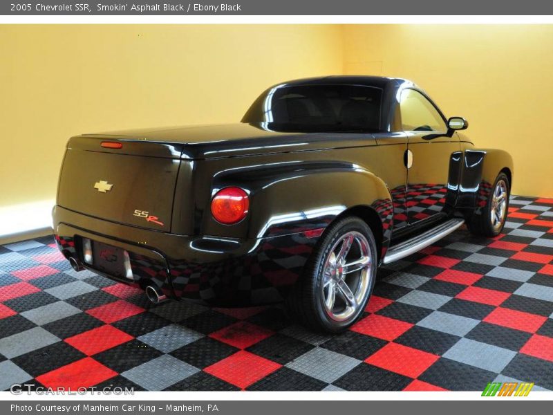Smokin' Asphalt Black / Ebony Black 2005 Chevrolet SSR