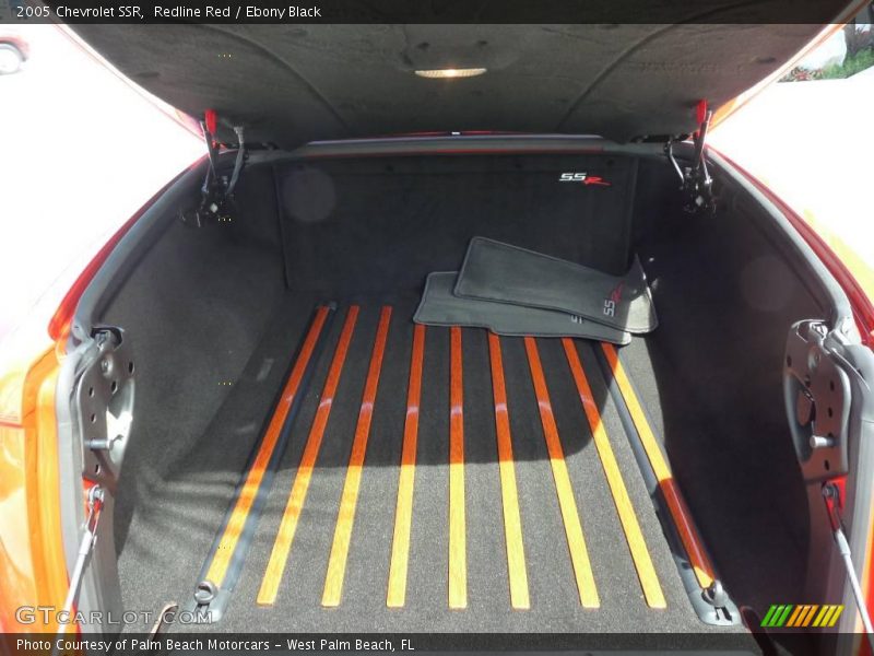 Redline Red / Ebony Black 2005 Chevrolet SSR