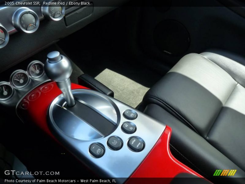 Redline Red / Ebony Black 2005 Chevrolet SSR