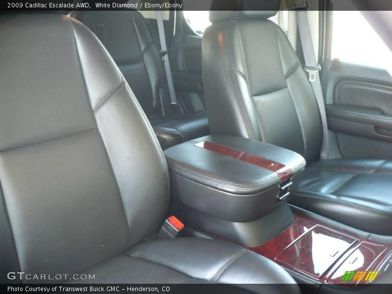 White Diamond / Ebony/Ebony 2009 Cadillac Escalade AWD