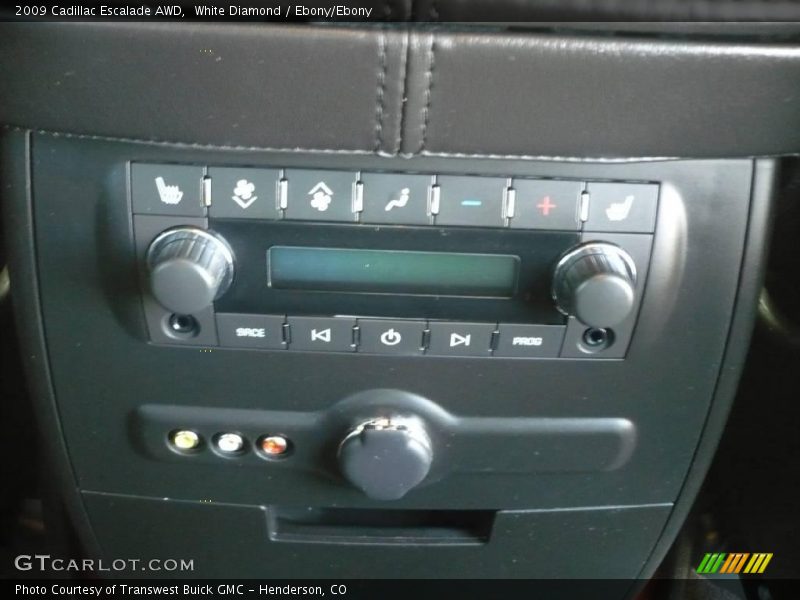 White Diamond / Ebony/Ebony 2009 Cadillac Escalade AWD