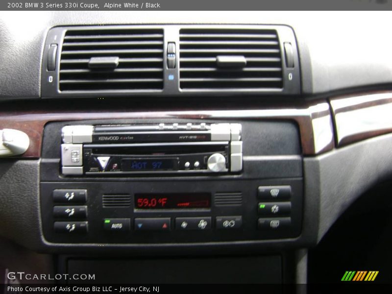 Alpine White / Black 2002 BMW 3 Series 330i Coupe