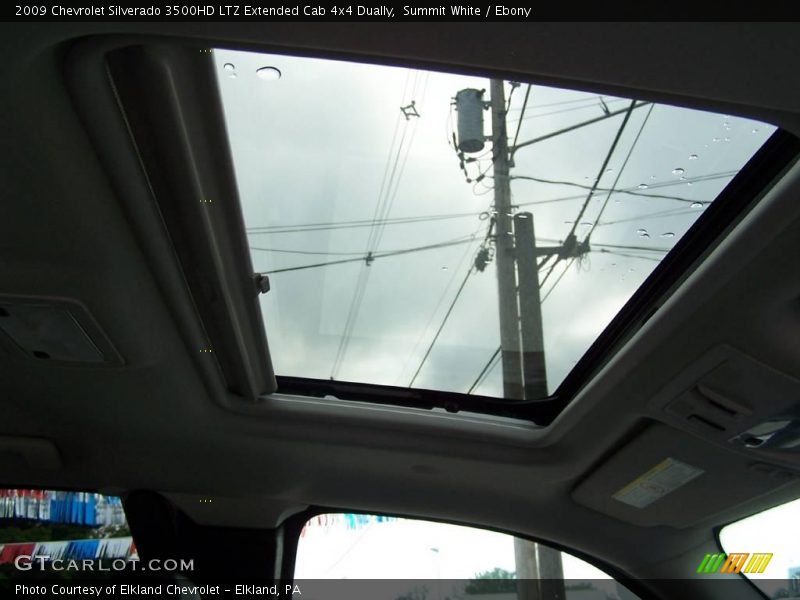 Summit White / Ebony 2009 Chevrolet Silverado 3500HD LTZ Extended Cab 4x4 Dually