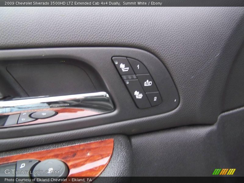 Summit White / Ebony 2009 Chevrolet Silverado 3500HD LTZ Extended Cab 4x4 Dually