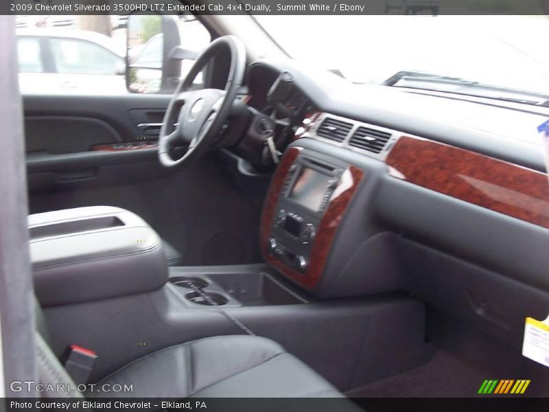 Summit White / Ebony 2009 Chevrolet Silverado 3500HD LTZ Extended Cab 4x4 Dually