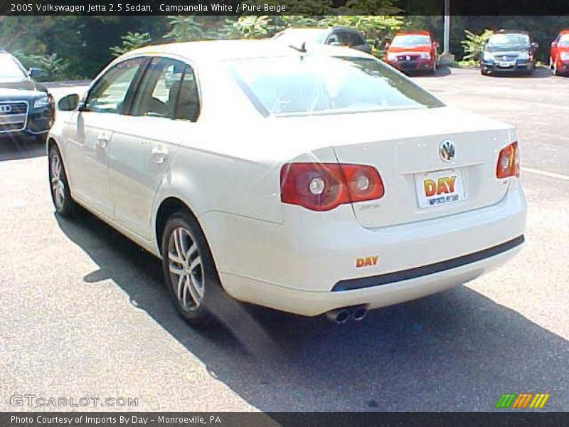 Campanella White / Pure Beige 2005 Volkswagen Jetta 2.5 Sedan