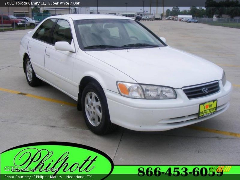 Super White / Oak 2001 Toyota Camry CE