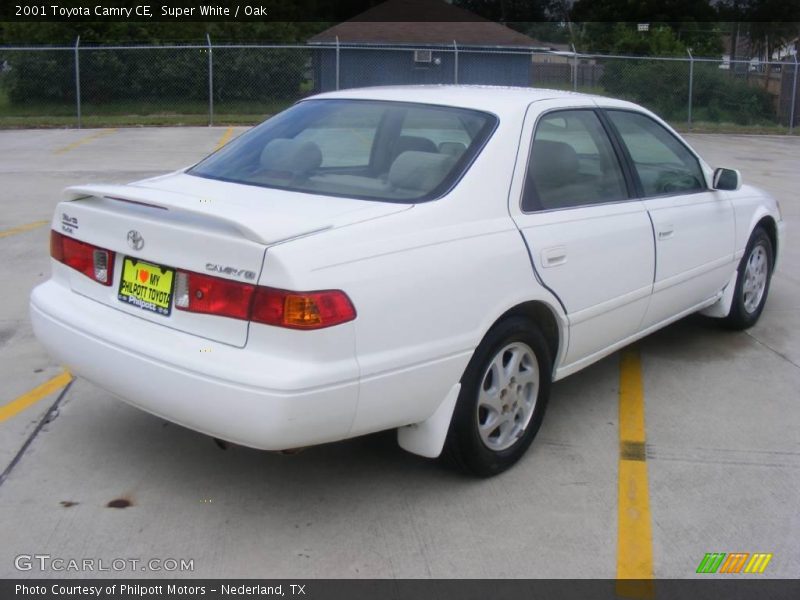 Super White / Oak 2001 Toyota Camry CE