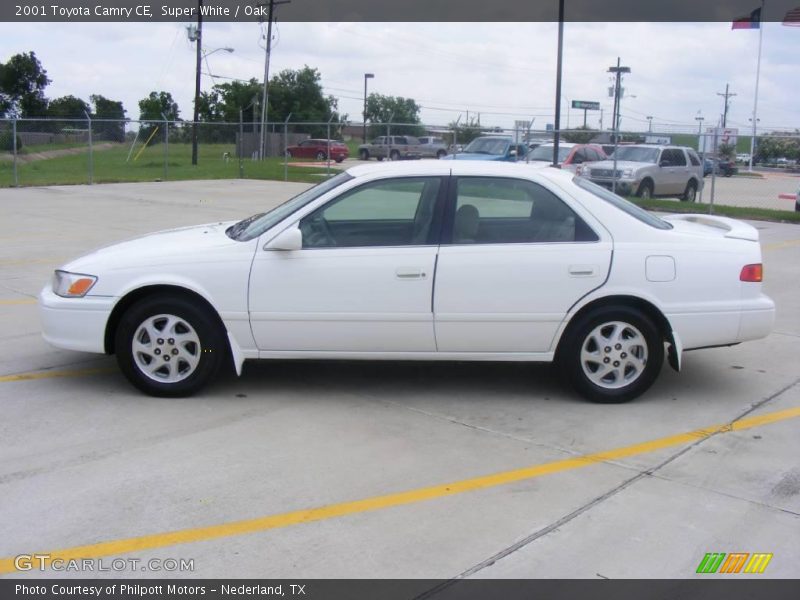 Super White / Oak 2001 Toyota Camry CE