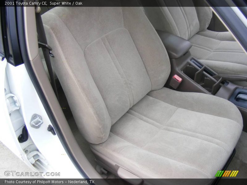 Super White / Oak 2001 Toyota Camry CE