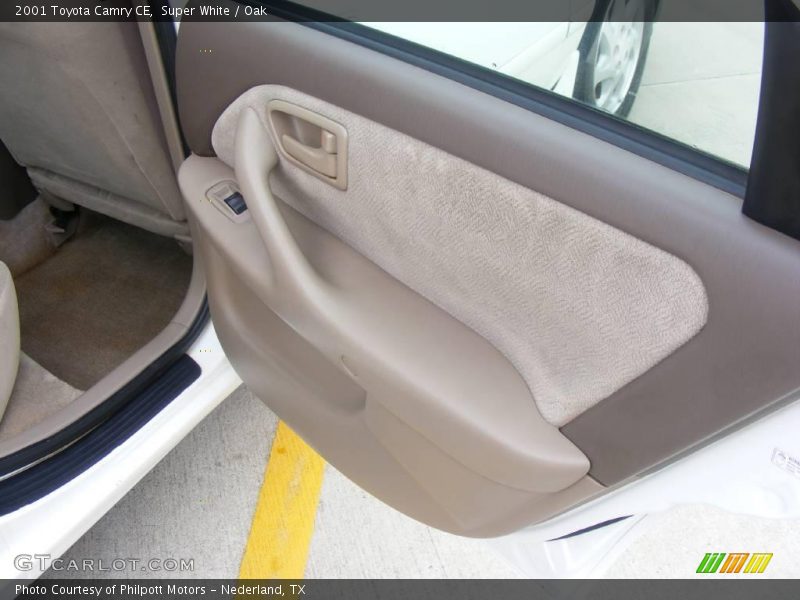Super White / Oak 2001 Toyota Camry CE