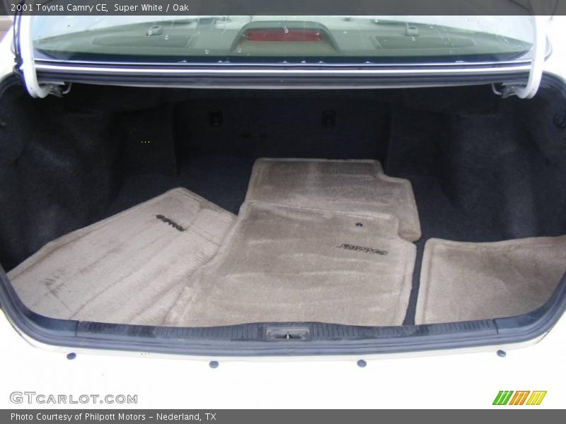Super White / Oak 2001 Toyota Camry CE