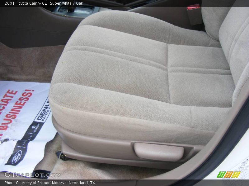 Super White / Oak 2001 Toyota Camry CE