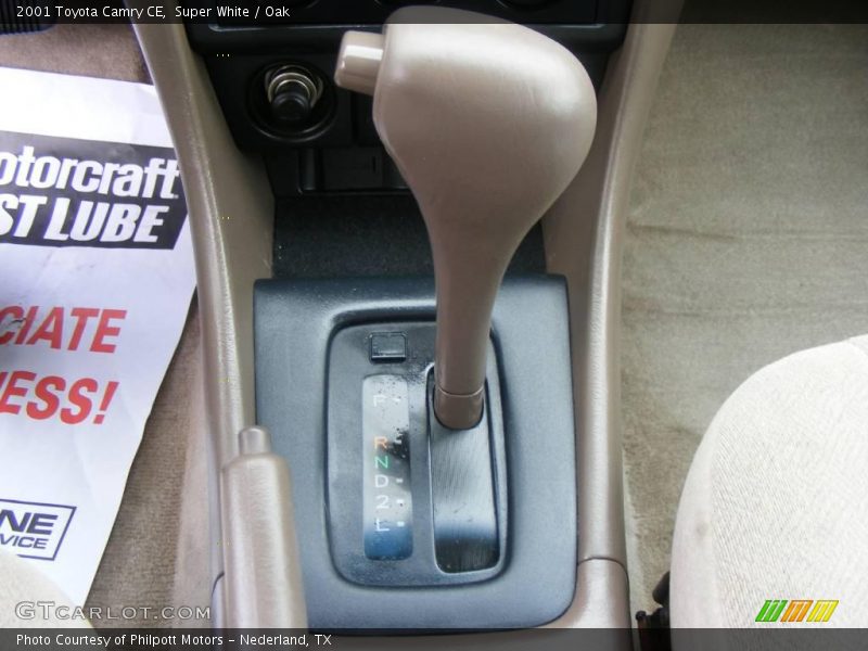 Super White / Oak 2001 Toyota Camry CE