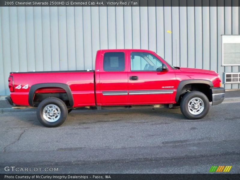 Victory Red / Tan 2005 Chevrolet Silverado 2500HD LS Extended Cab 4x4