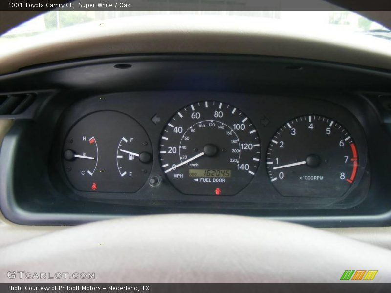 Super White / Oak 2001 Toyota Camry CE