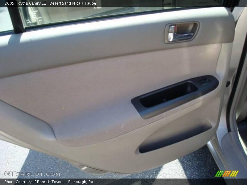 Desert Sand Mica / Taupe 2005 Toyota Camry LE
