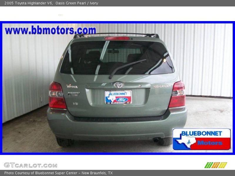 Oasis Green Pearl / Ivory 2005 Toyota Highlander V6