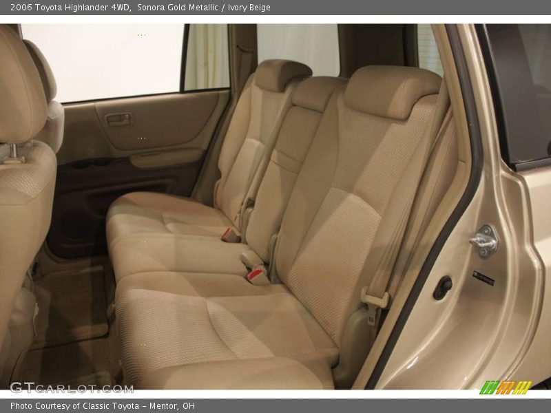 Sonora Gold Metallic / Ivory Beige 2006 Toyota Highlander 4WD