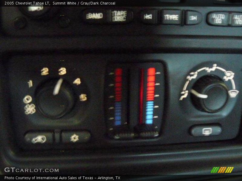 Summit White / Gray/Dark Charcoal 2005 Chevrolet Tahoe LT