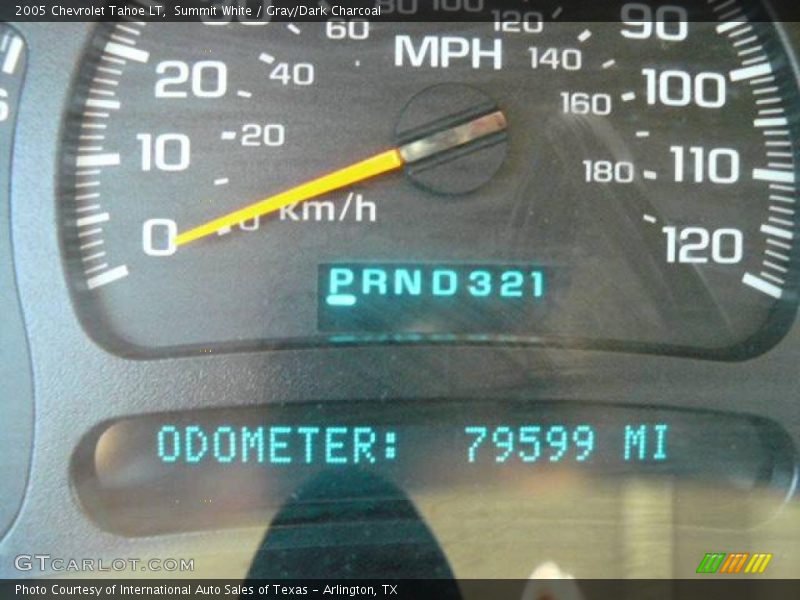 Summit White / Gray/Dark Charcoal 2005 Chevrolet Tahoe LT