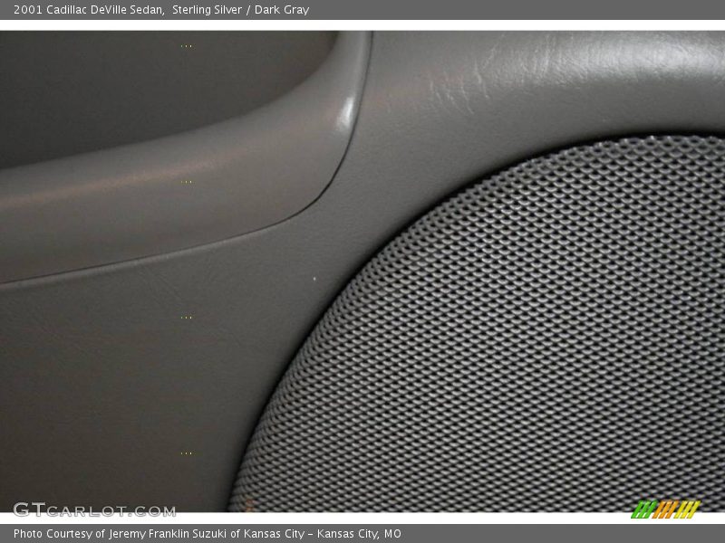 Sterling Silver / Dark Gray 2001 Cadillac DeVille Sedan