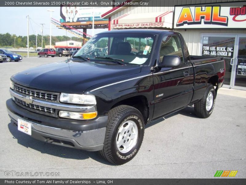 Onyx Black / Medium Gray 2000 Chevrolet Silverado 1500 LS Regular Cab 4x4